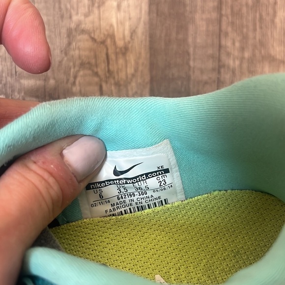 Nike Free 5.0 Running Sneaker Shoe Deep Royal Hyper Pink Size 6 - Picture 12 of 13